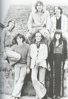 1976, Gong
