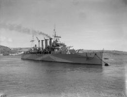 HMS  Berwick был флагманским кораблем операции "Форк"