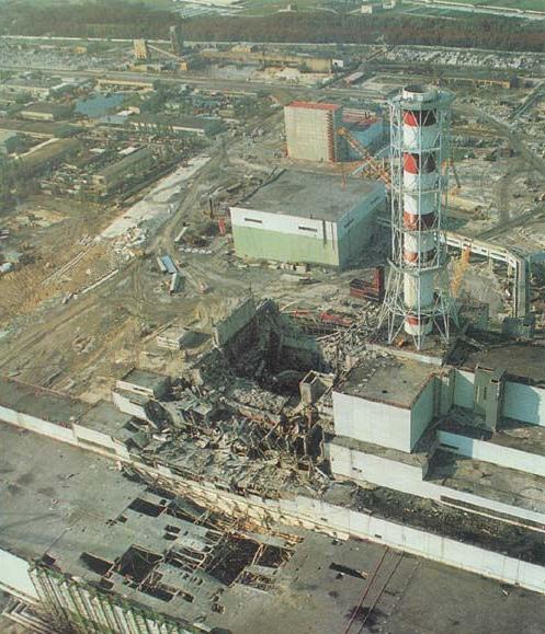  Четвёртый блок Чернобыльской АЭС после разрушения