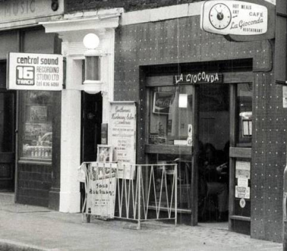  Культовое лондонское кафе "Джоконда", куда часто захаживали музыканты